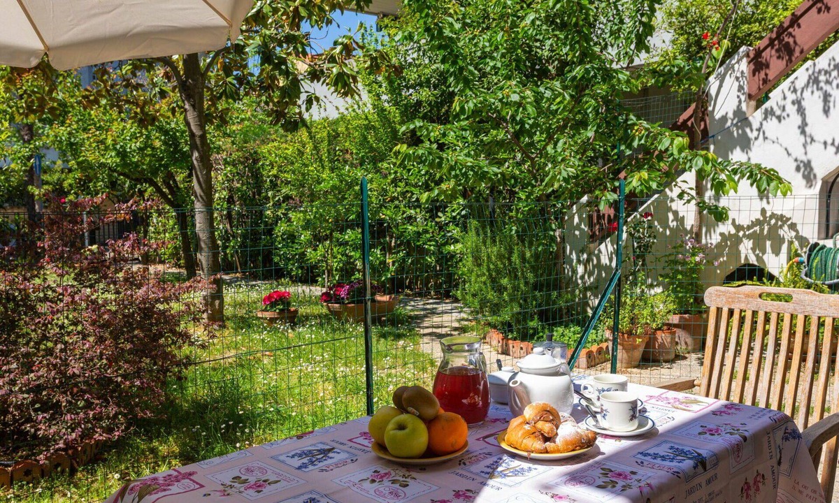 Francavilla al Mare Apartment | Nice apartment for 4 guests with WIFI, A/C, TV and terrace