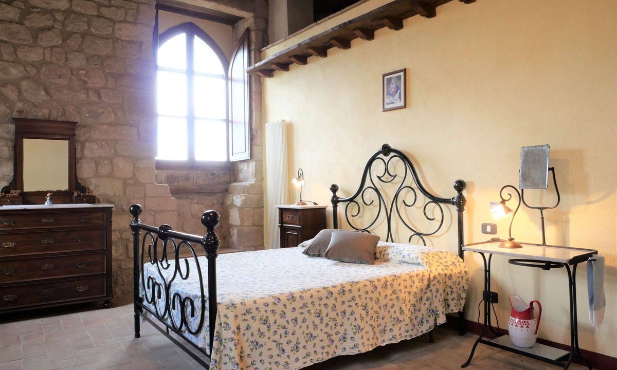 Roccastrada Villa | Nice apartment in villa for 8 people with WIFI, TV, patio and pets allowed