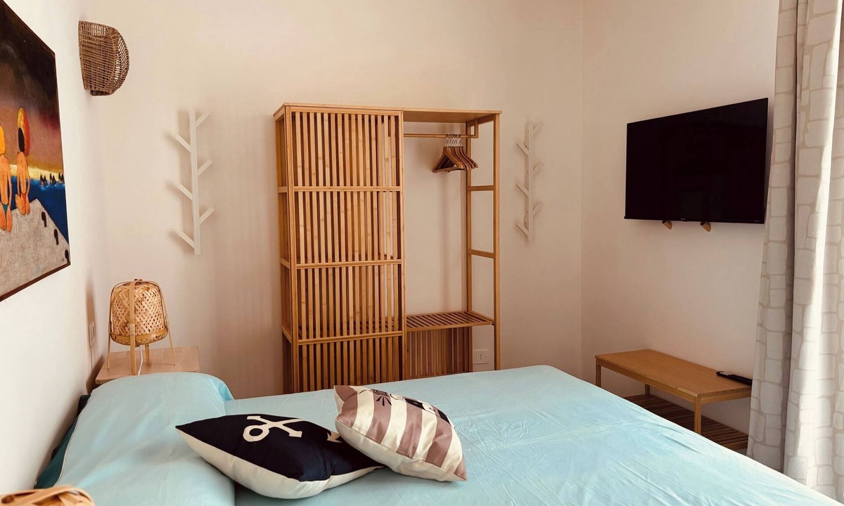 Favignana Apartment | One-Bedroom Apartment with Sea View and Terrace