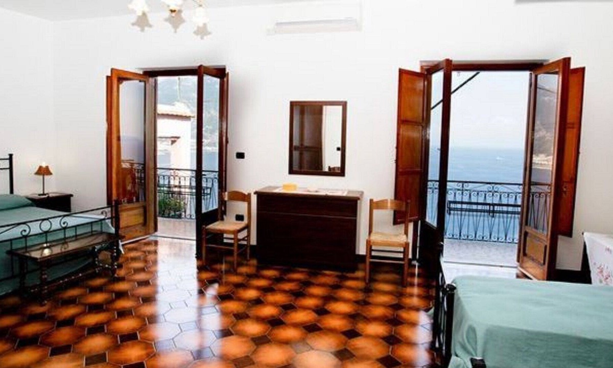 Castiglione House | Panoramic house in the heart of the Amalfi Coast.