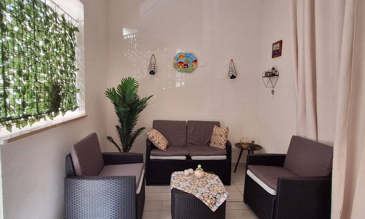 Balestrate Apartment | 'Piccolo Nido Balestrate' Apartment with Wi-Fi and Air Conditioning