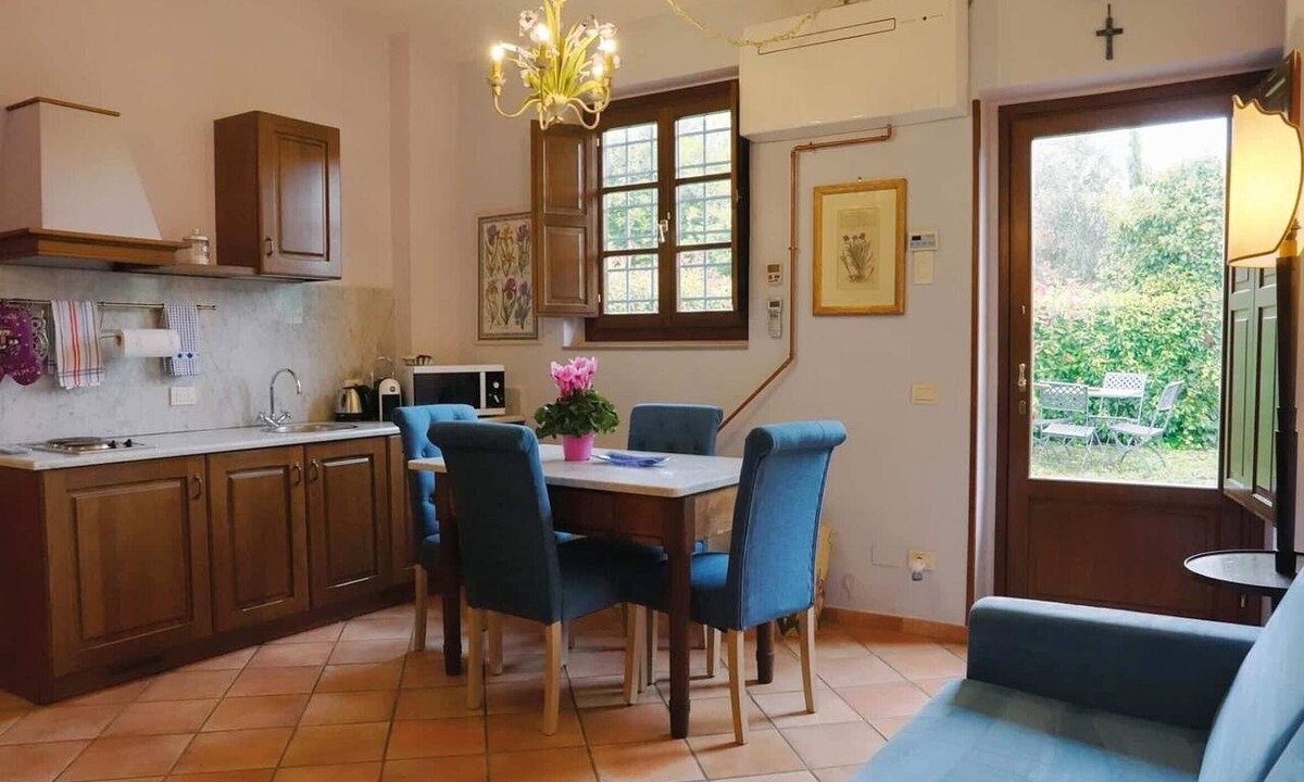 Bagno a Ripoli Apartment | Resort Suite Giaggiolo: One-Bedroom Apartment with Garden and Pool