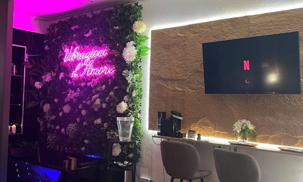 Borgo Vecchio House | ROMANTIC ROOM IN THE HEART OF PALERMO 5 MINUTES FROM DOWNTOWN