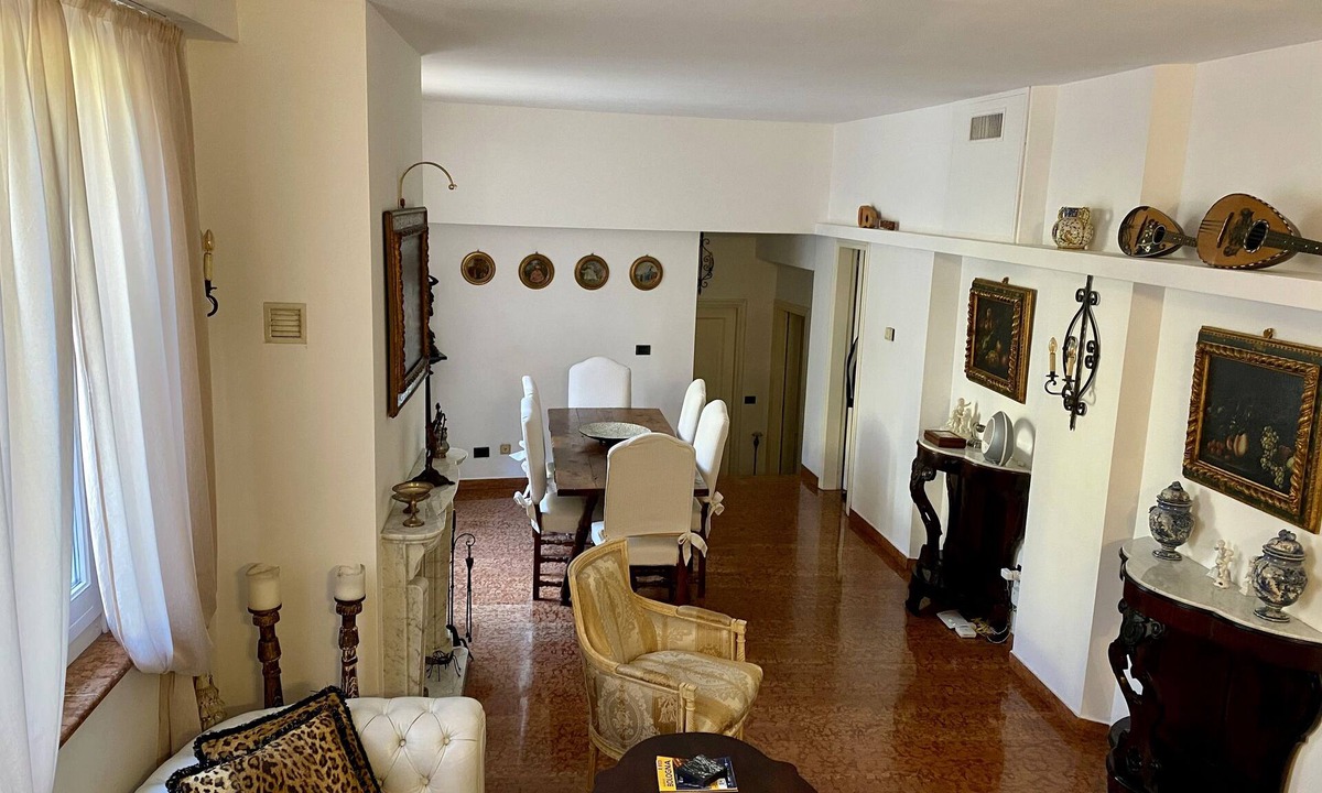 Historic Center Apartment | Rooftop Garden - Elegant Apartment in Historic Bologna