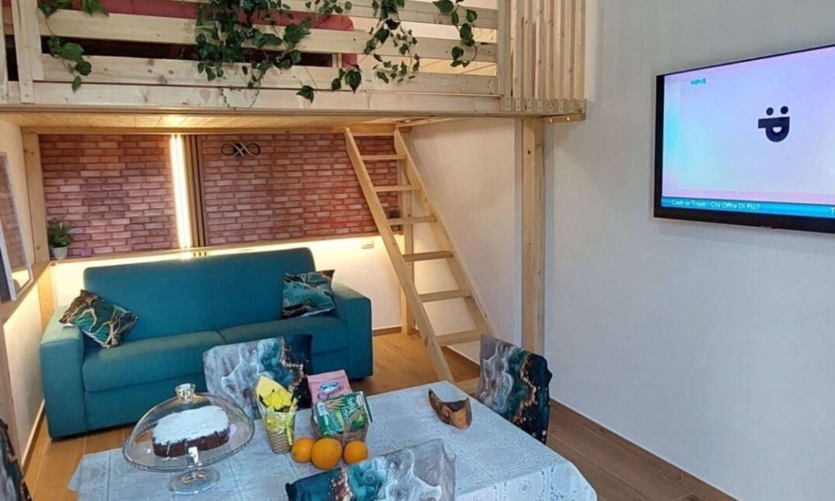 Vallo Scalo Apartment | RosaRoom STUDIO APARTMENT with a wooden loft, 10 minutes from the beach in Casalvelino/Ascea