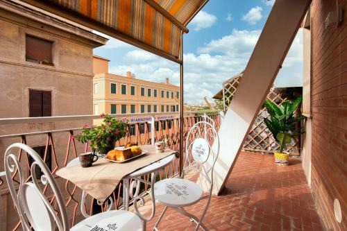 Tuscolano Apartment | Smart Home Rome - Trilocale con Parcheggio Privato