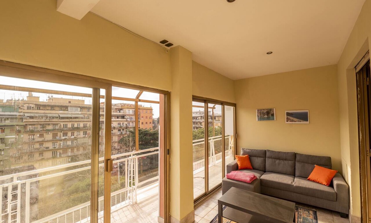 Pigneto Apartment | Spacious and Bright Family Apartment in Pigneto