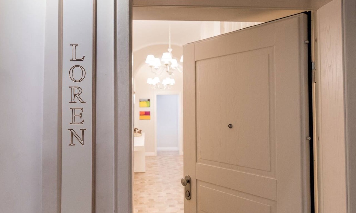 Sallustiano Apartment | Spacious and stylish Embassy Loren flat