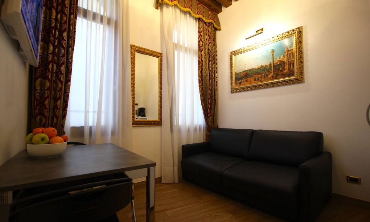 San Marco Apartment | Splendid Star . San Marco Square Apt. - All inclusive Options. No Extras - WiFi