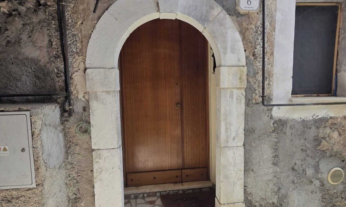 Pettorano sul Gizio Apartment | The Houses of Reno, Gizio Valley