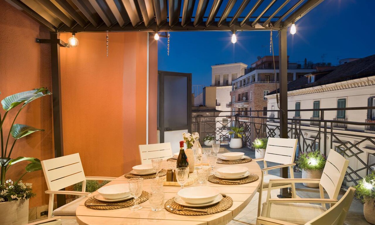 Montecalvario Apartment | Toledo Rooftop | Panoramic Terrace | Grandi Residenze Napoli