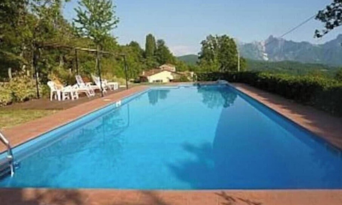 Gassano House | Tuscan Country Villa with Private Pool & Panoramic Views