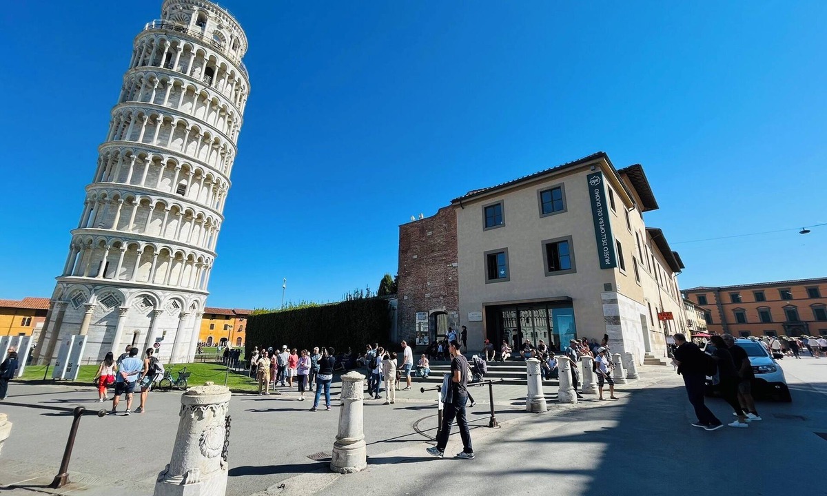 Pisa City Centre Apartment | Under The Tower Pisa
