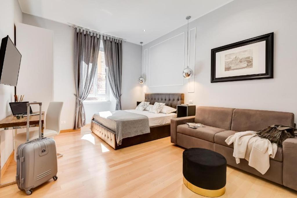 Vatican House | Vatican Prestige Apt by Premium Suites Collection