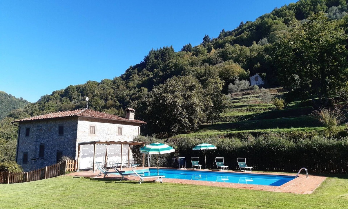Coreglia Antelminelli House | Very large house, surrounded by green, sunny, whit a private pool.