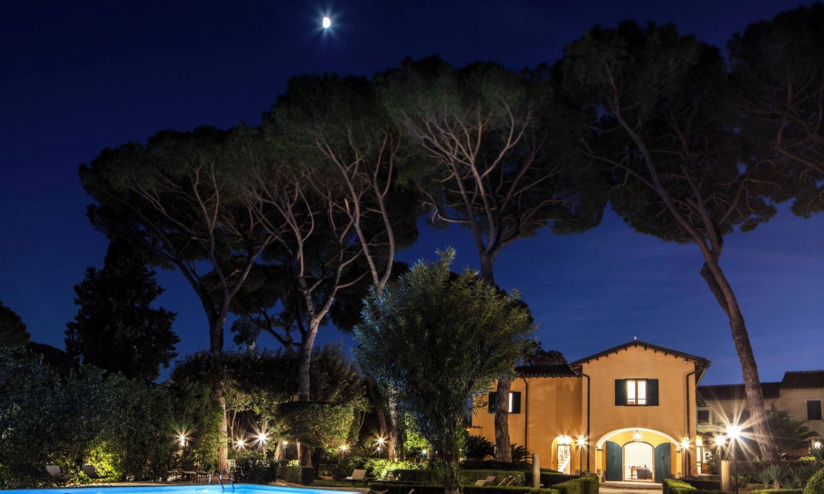 Quartiere XIII Aurelio House | Vigne Franceschini Resort - villa with pool in the heart of Rome