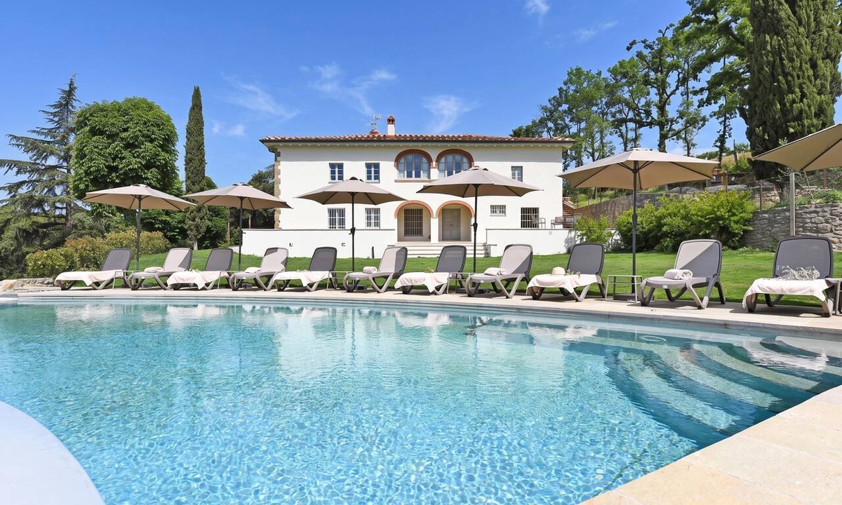 Ponte Buriano Villa | Villa Chimera Green 10 with Pool & Gym, Arezzo, Italy