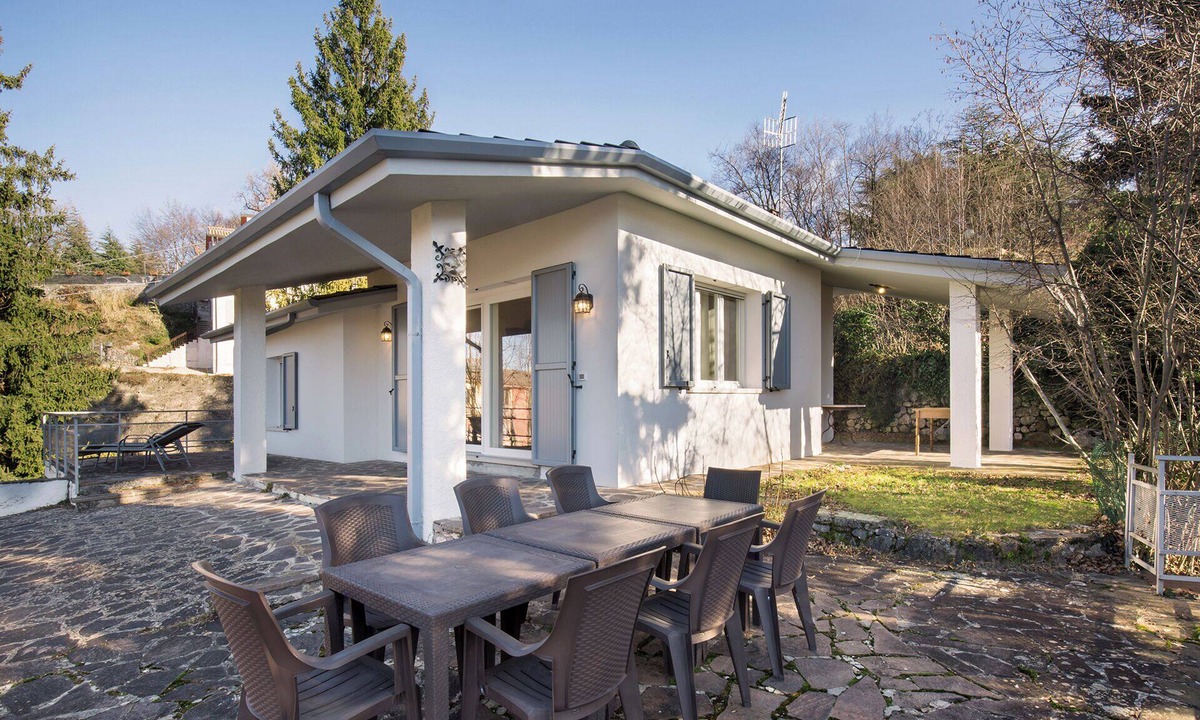San Zeno di Montagna Villa | Villa Elisabetta - Quiet with lake view, Villa Elisabetta - Tranquilla con vista lago