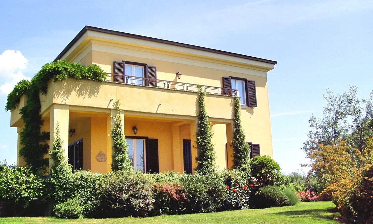 Capranica Villa | Villa Montecasciano