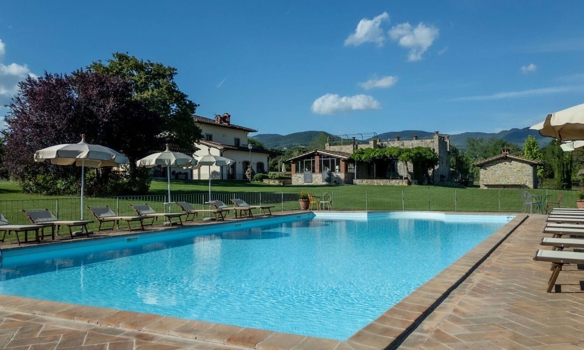 Poppi Villa | Villa Sant' Angelo - Villa with private pool