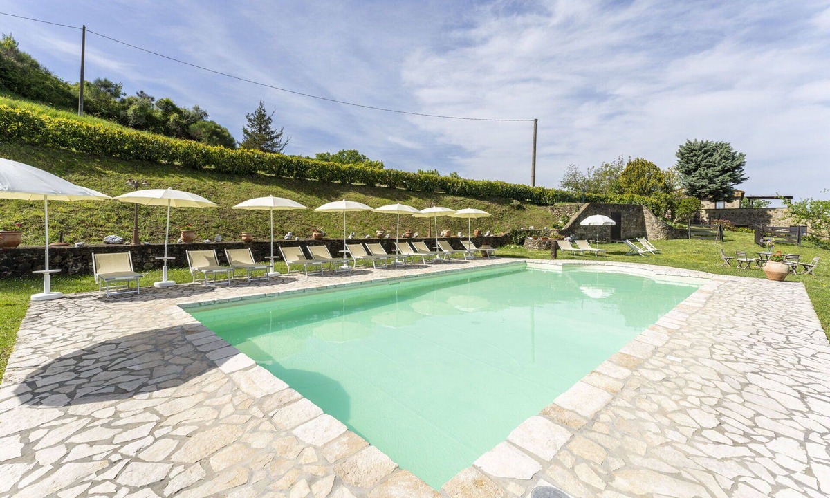 Radicondoli House | Wonderful private villa for 4 guests with pool, WIFI, TV and panoramic view