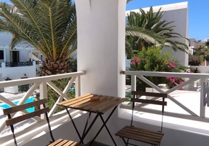 Deluxe Double Studio 30 meters from Perissa Beach in Santorini