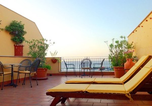 Double or twin room with private bathroom in Palermo - Sea area