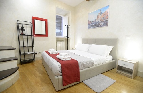 Rione VI Parione House | 1 bedroom(s) House near Roma