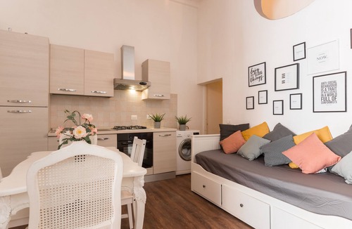 Rione VII Regola Apartment | 2 Apartments in Campo de Fiori with SPA and Jacuzzi