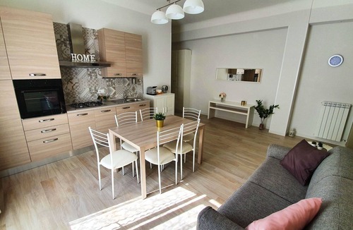 Castellammare di Stabia Apartment | 2 bedroom apartment 5 minutes from Pompeii and Sorrento
