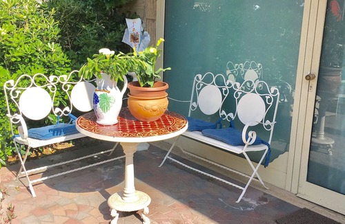 Pisa House | 37sqm studio for 2-4 people, independent entrance from garden, private bathroom