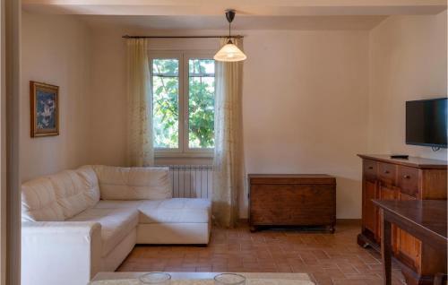 Cologna Spiaggia House | 5 Bedroom Lovely Home In Roseto Degli Abruzzi