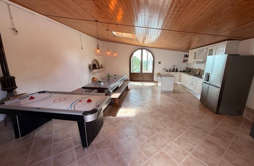 Lucignano House | 6-bedroom house with huge pool and dining terrace, perfect for families/groups