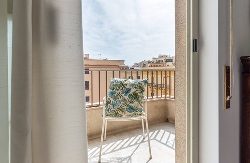 Ruggero Settimo Apartment | A due passi da Villa Trabia by Wonderful Italy