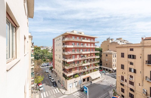 Ruggero Settimo Apartment | A due passi da Villa Trabia by Wonderful Italy