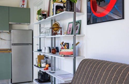 Naples City Centre Apartment | A Quiet Space - design sloping roof apartment near Central Station