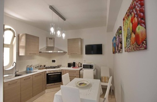 Taormina Apartment | ALOE - sea view apartment with Jacuzzi in Taormina