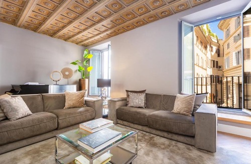 Rione VIII Sant'Eustachio Apartment | Amazing 3-Bedrooms Pantheon