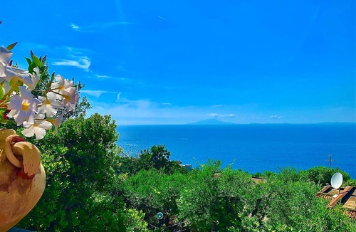 Massa Lubrense Ski Chalet | AMORE RENTALS - Casa Tatano with Private Swimming Pool, Sea View and Parking