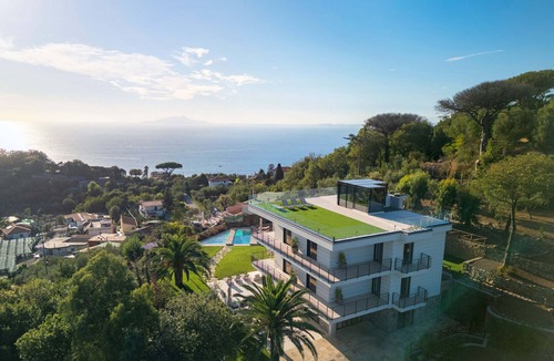 Schiazzano Villa | AMORE RENTALS - Villa Cantuccio dei Sogni with Pool and Sea View