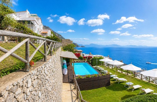 Praiano Villa | AMORE RENTALS - Villa Mare Blu with Internal Heated Pool, Sea View and Breakfast