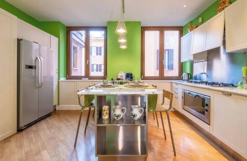 Rione III Colonna Apartment | AN EXCEPTIONAL PENTHOUSE LOCATED BETWEEN TREVI & PIAZZA DI SPAGNA - 170 SQM