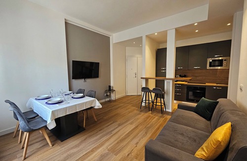 Quartiere XV Della Vittoria Apartment | Angelico 70 (Incredible apartment near the Vatican Museums)