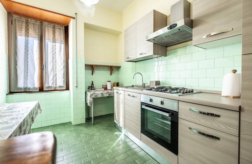 Sorano Apartment | Apartment 'Appartamento Casa Rita' with Balcony and Wi-Fi