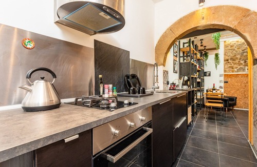 Rovittello Apartment | Apartment 'Santa Maria' with Mountain View, Wi-Fi and Air Conditioning