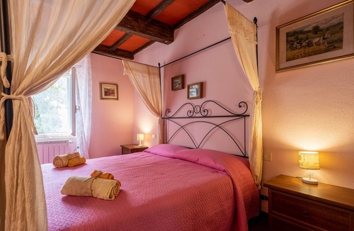 Magliano in Toscana Other | Apartment "Agriturismo La Pieve - Rose" with Shared Pool & Wi-Fi