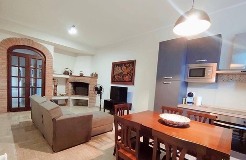 Minturno Apartment | Apartment 'B' with Sea View, Garden, Private Terrace, and Wi-Fi
