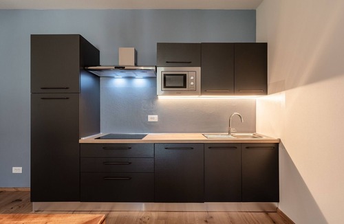 Montecalvoli Apartment | Apartment 'Corinna' with Mountain View, Wi-Fi and Air Conditioning