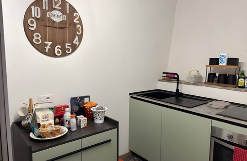 Sutri Apartment | Apartment 'Domus Anfiteatro Sutri' with Wi-Fi and Air Conditioning