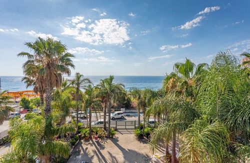 Fondachello Apartment | Apartment 'I Ciottoli Dello Ionio - Apt 15' with sea view, shared terrace and balcony